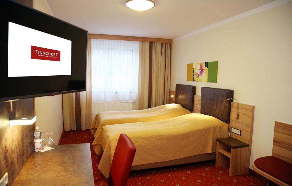Tinschert Hotel-Restaurant-Partyservice Schwertberg Quarto foto